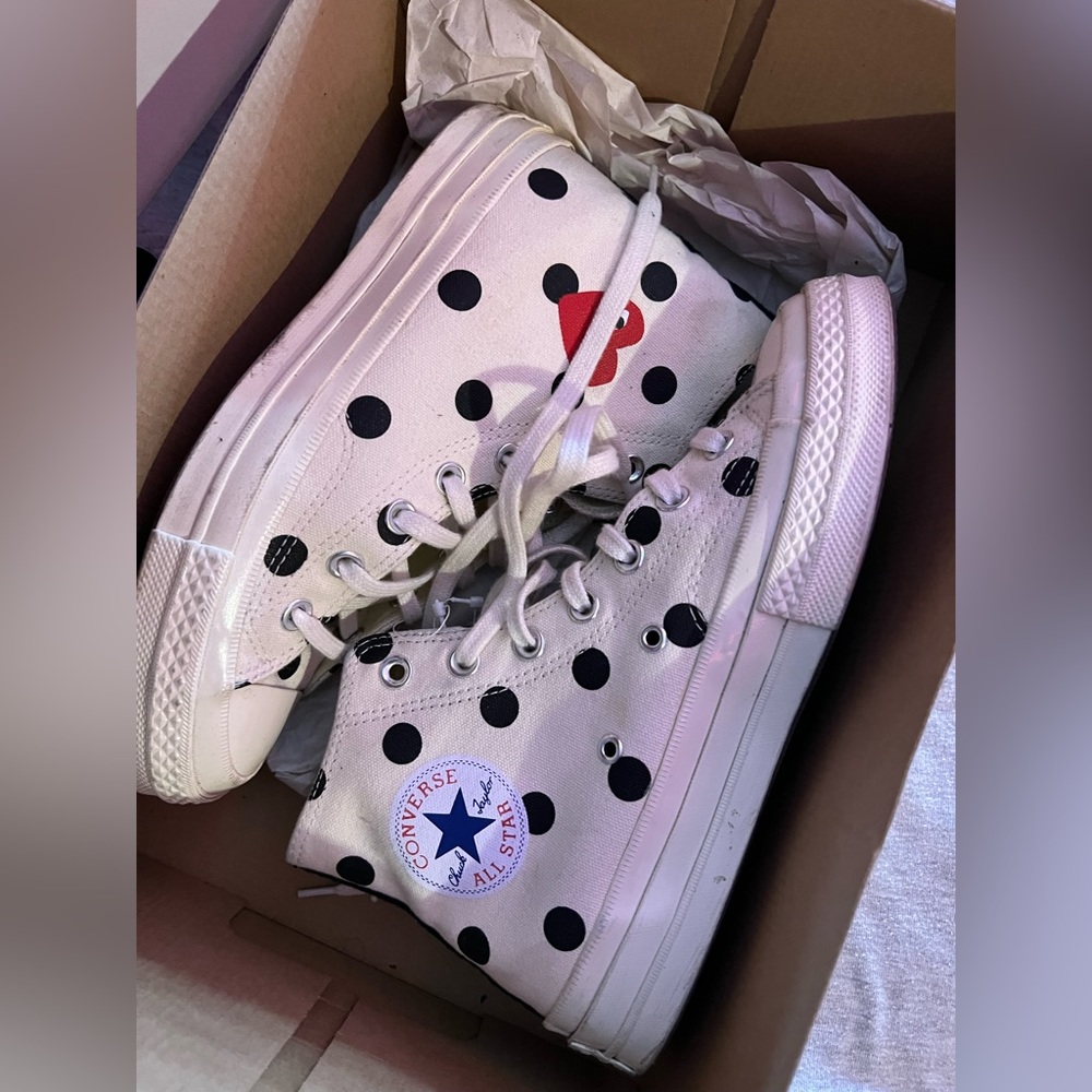 Comme Des Garçons PLAY Converse